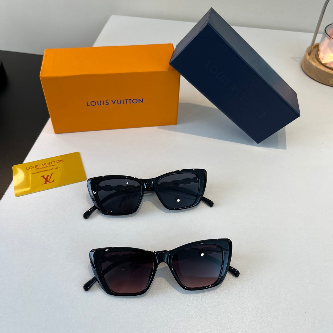 Louis Vuitton Cat-Eye Silver Lens Sunglasses for Women - 398077 - detail image 10