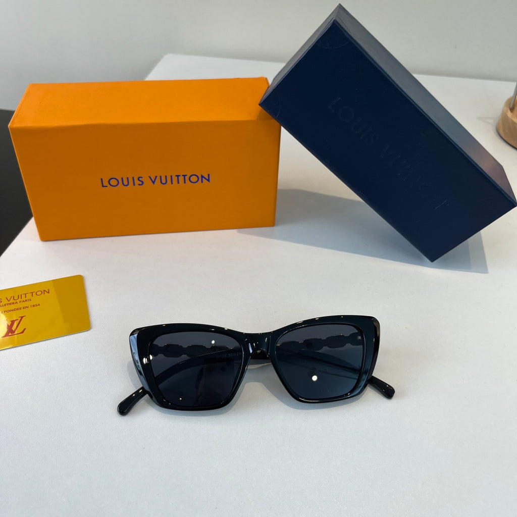Louis Vuitton Cat-Eye Silver Lens Sunglasses for Women - 357583 - detail image 5
