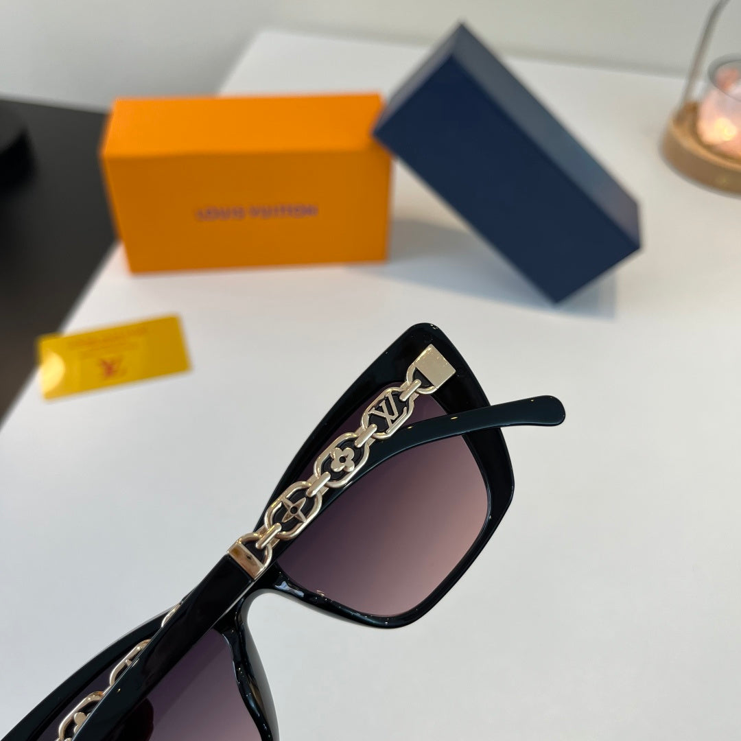 Louis Vuitton Cat-Eye Silver Lens Sunglasses for Women - 398077 - detail image 6