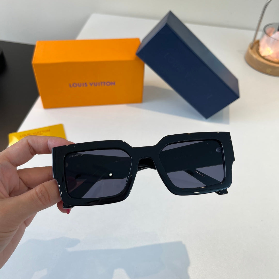 Louis Vuitton Fashion Black Lens Sunglasses for Men & Women - 357588 - detail image 5