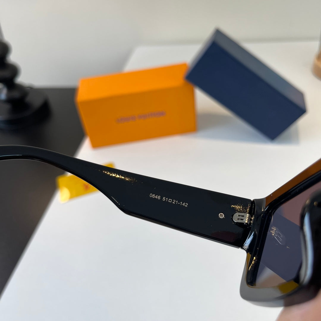 Louis Vuitton Fashion Black Lens Sunglasses for Men & Women - 398081 - detail image 8