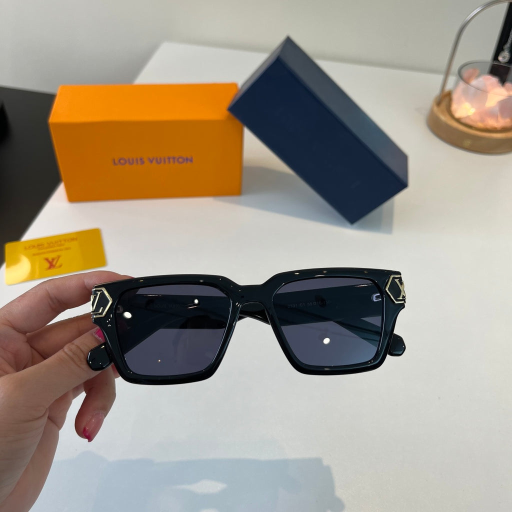 Louis Vuitton Fashion Black Lens Sunglasses for Men & Women - 398083 - detail image 6