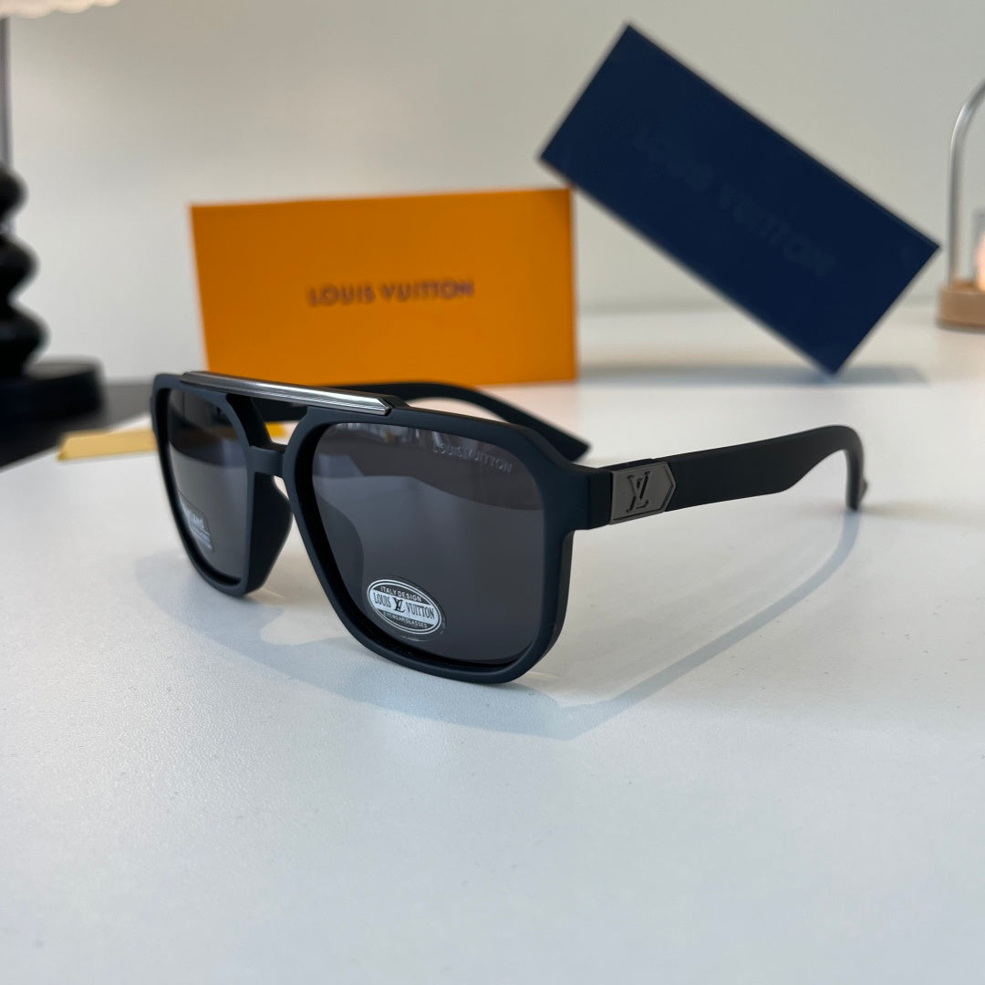 Louis Vuitton Fashion Black Lens Sunglasses for Men & Women - 357593 - detail image 3