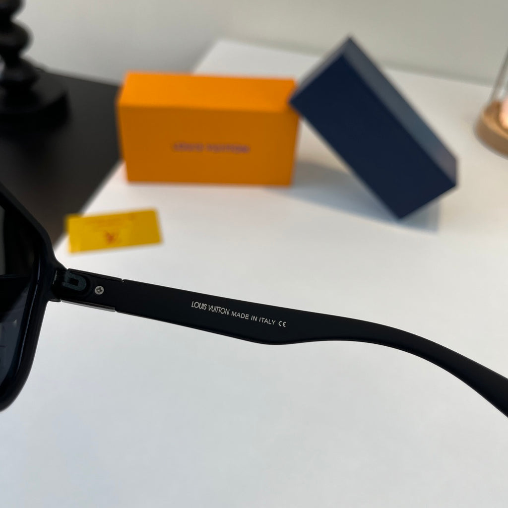 Louis Vuitton Fashion Black Lens Sunglasses for Men & Women - 357593 - detail image 10