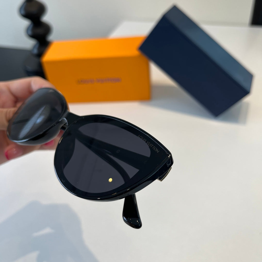 Louis Vuitton Fashion Black Lens Sunglasses for Men & Women - 357598 - detail image 6