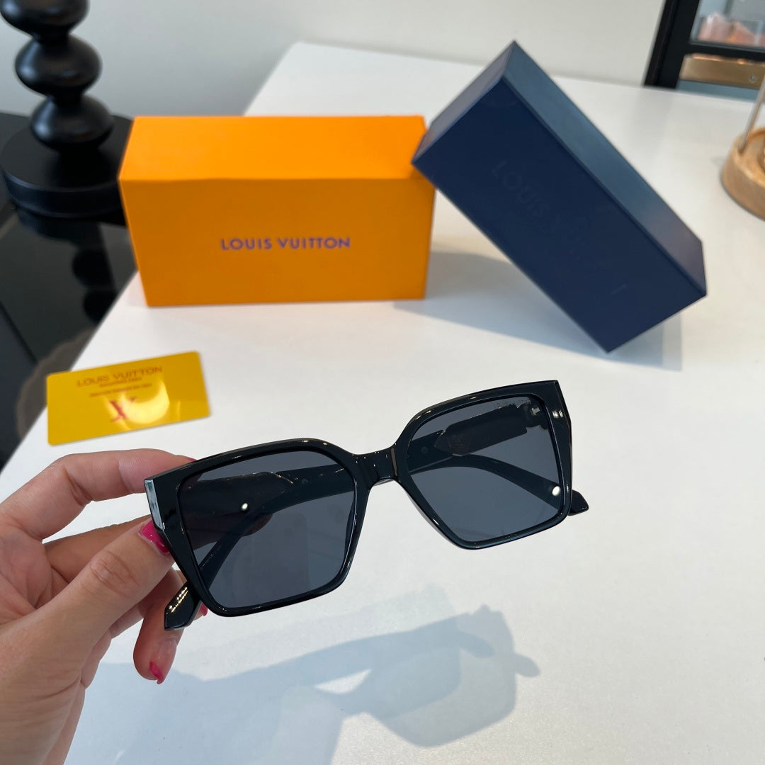 Louis Vuitton Fashion Black Lens Sunglasses for Men & Women - 398057 - detail image 4