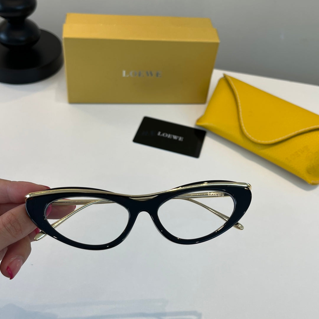 Loewe Cat-Eye Silver Lens Sunglasses for Men & Women - 399336 - detail image 4