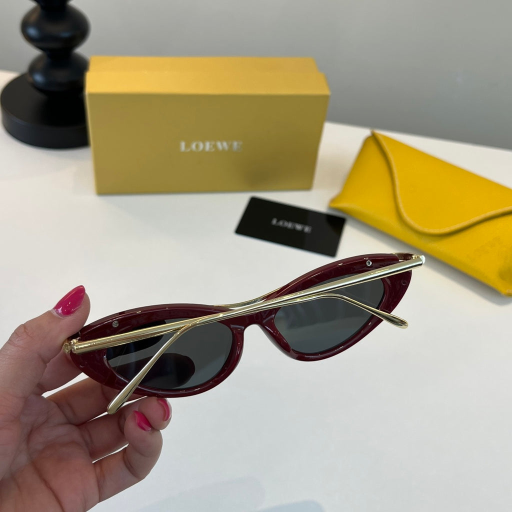 Loewe Cat-Eye Silver Lens Sunglasses for Men & Women - 487907 - detail image 8