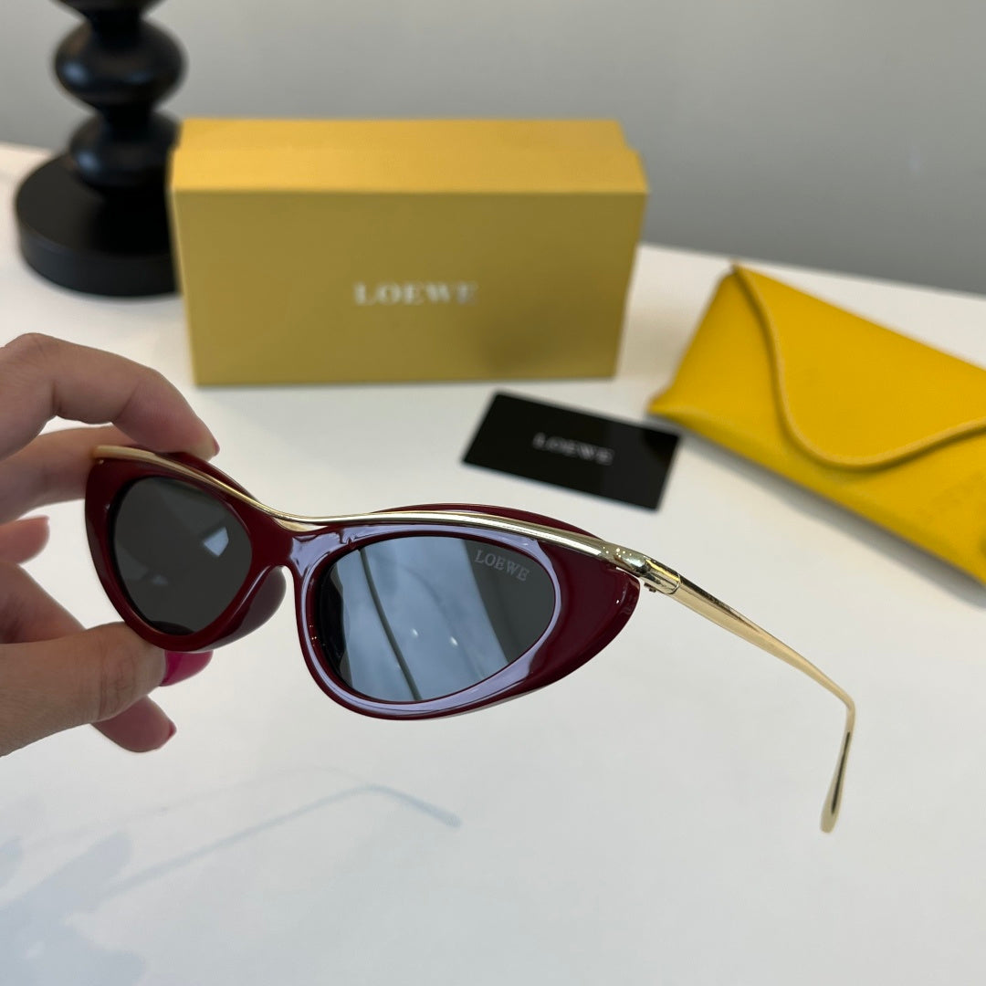 Loewe Cat-Eye Silver Lens Sunglasses for Men & Women - 487907 - detail image 9