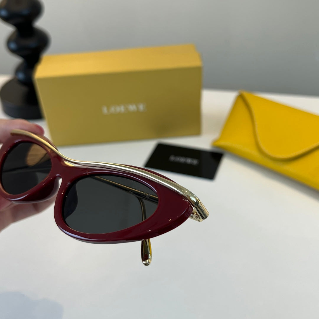 Loewe Cat-Eye Silver Lens Sunglasses for Men & Women - 487907 - detail image 6