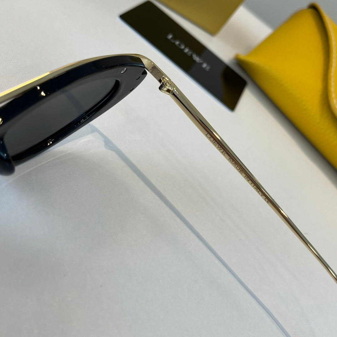 Loewe Cat-Eye Silver Lens Sunglasses for Men & Women - 487908 - detail image 8