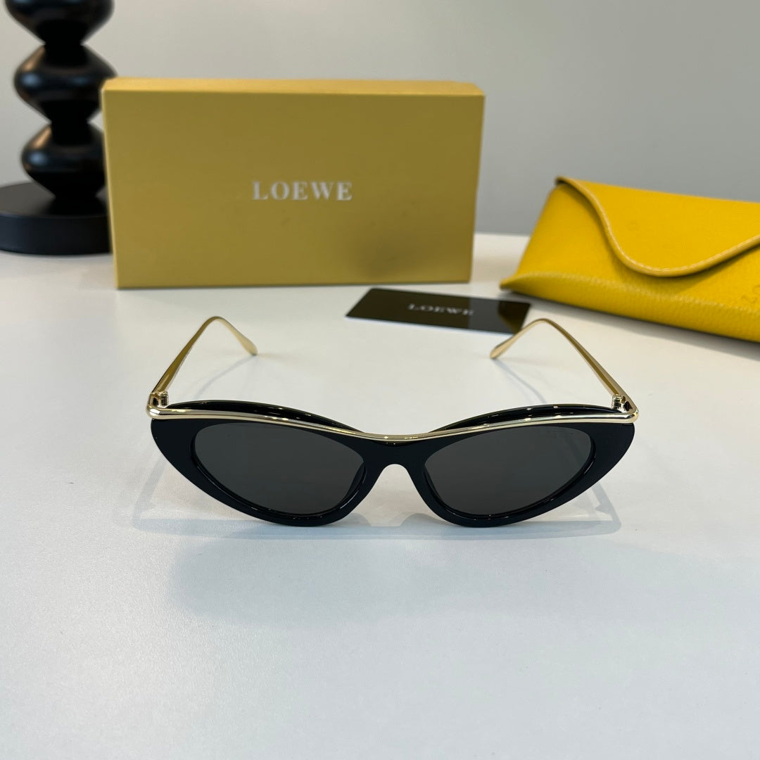 Loewe Cat-Eye Silver Lens Sunglasses for Men & Women - 487908 - detail image 2