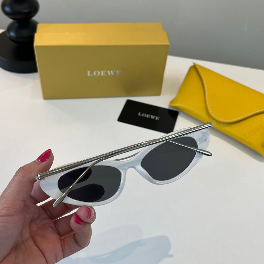 Loewe Cat-Eye Silver Lens Sunglasses for Men & Women - 399339 - detail image 5