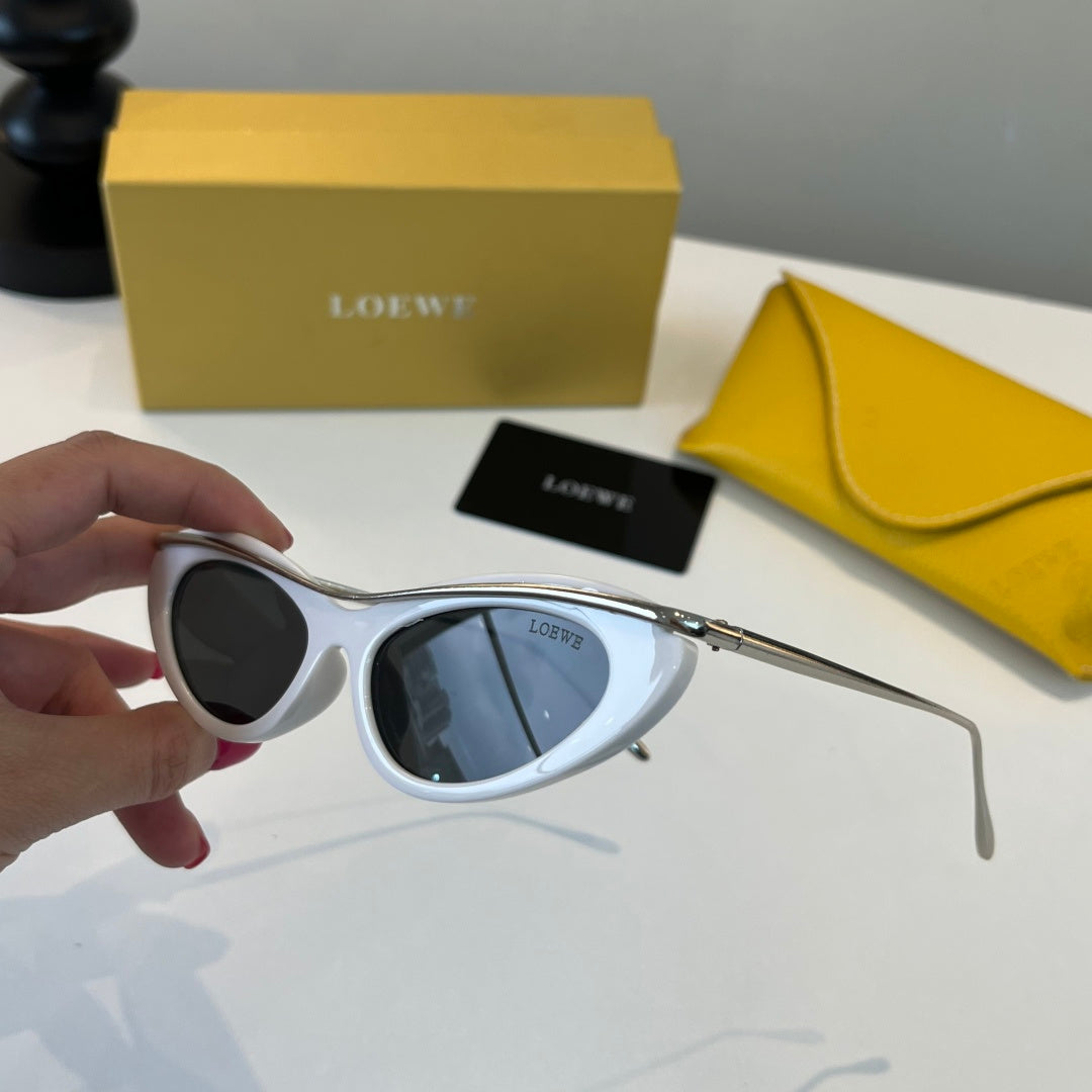 Loewe Cat-Eye Silver Lens Sunglasses for Men & Women - detail image 6