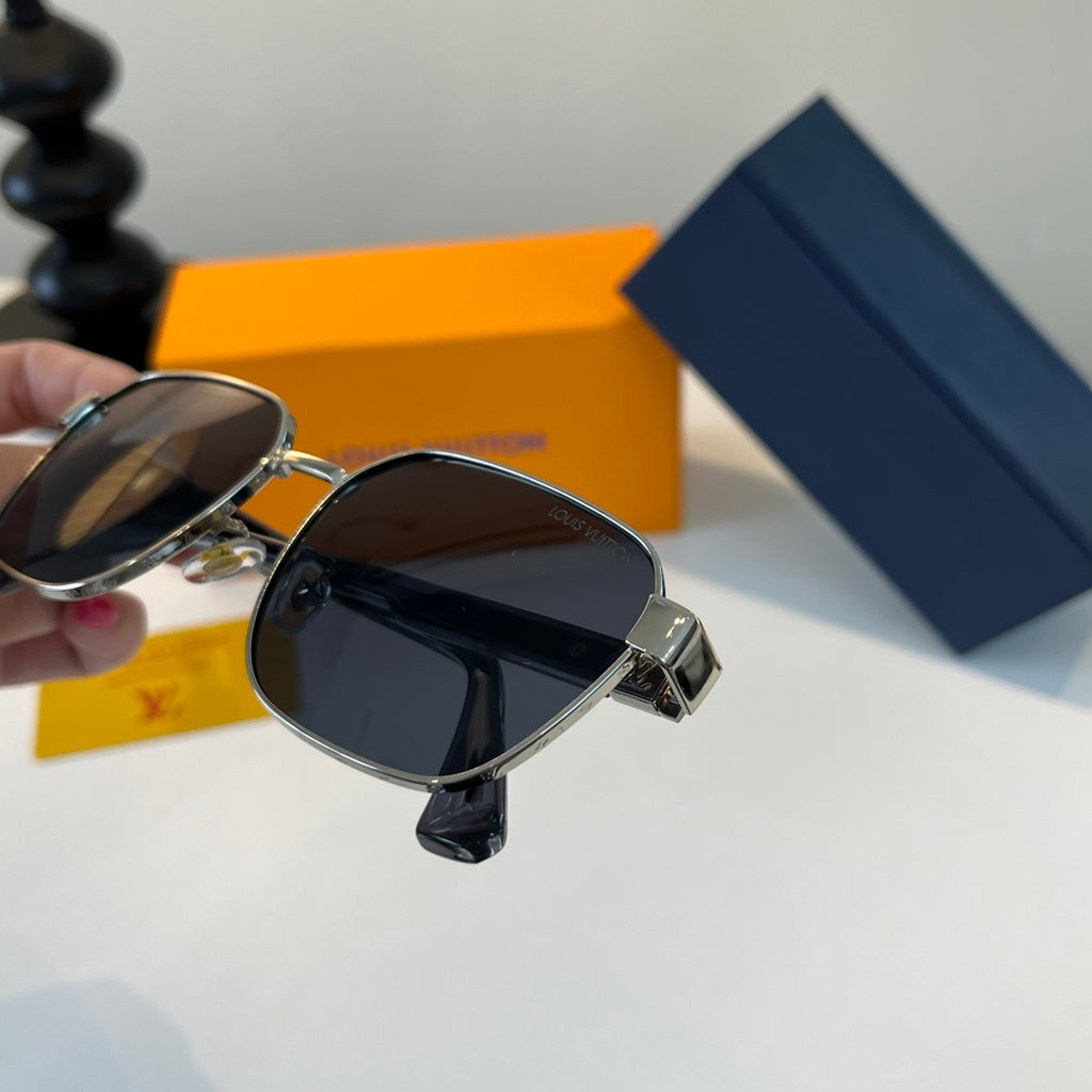Louis Vuitton Fashion Silver Lens Sunglasses for Men & Women - 357572 - detail image 6