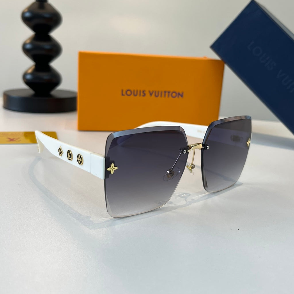 Louis Vuitton Fashion Silver Lens Sunglasses for Women - 398065