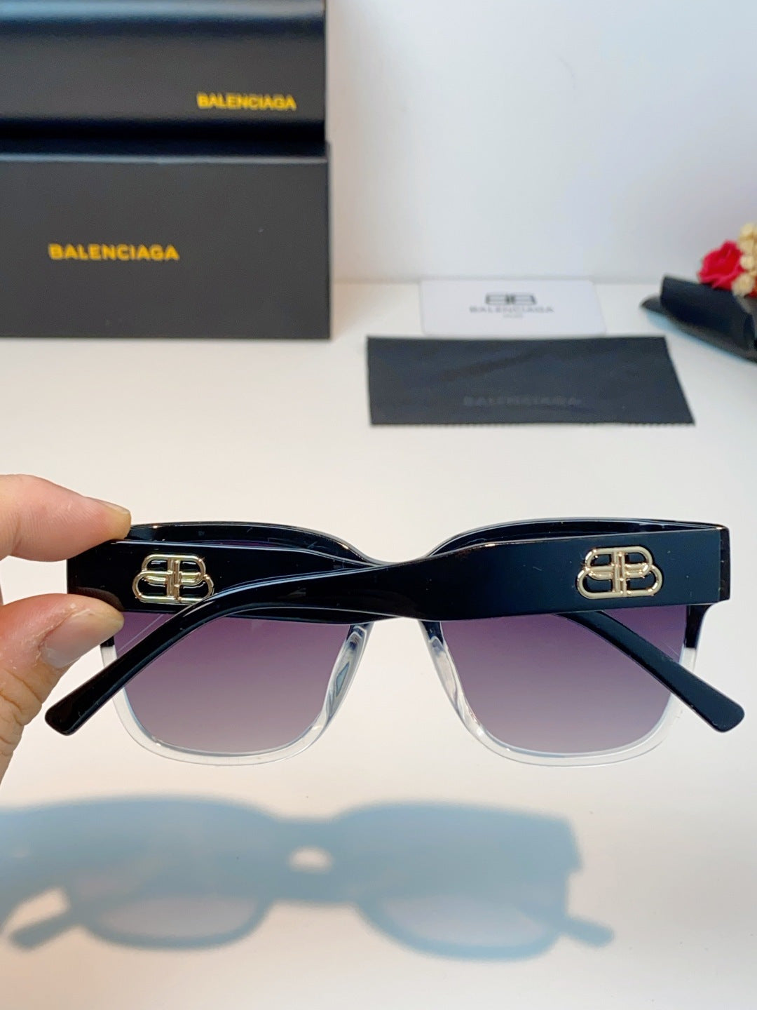 Balenciaga Fashion Black Lens Sunglasses for Men & Women - 358655 - detail image 5