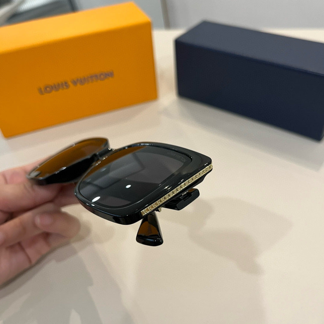Louis Vuitton Fashion Black Lens Sunglasses for Men & Women - 414811 - detail image 6