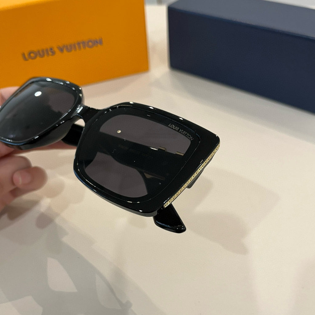 Louis Vuitton Fashion Black Lens Sunglasses for Men & Women - 414811 - detail image 5