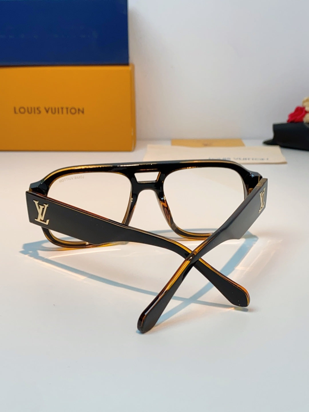 Louis Vuitton Aviator Brown Lens Sunglasses for Men & Women - detail image 3