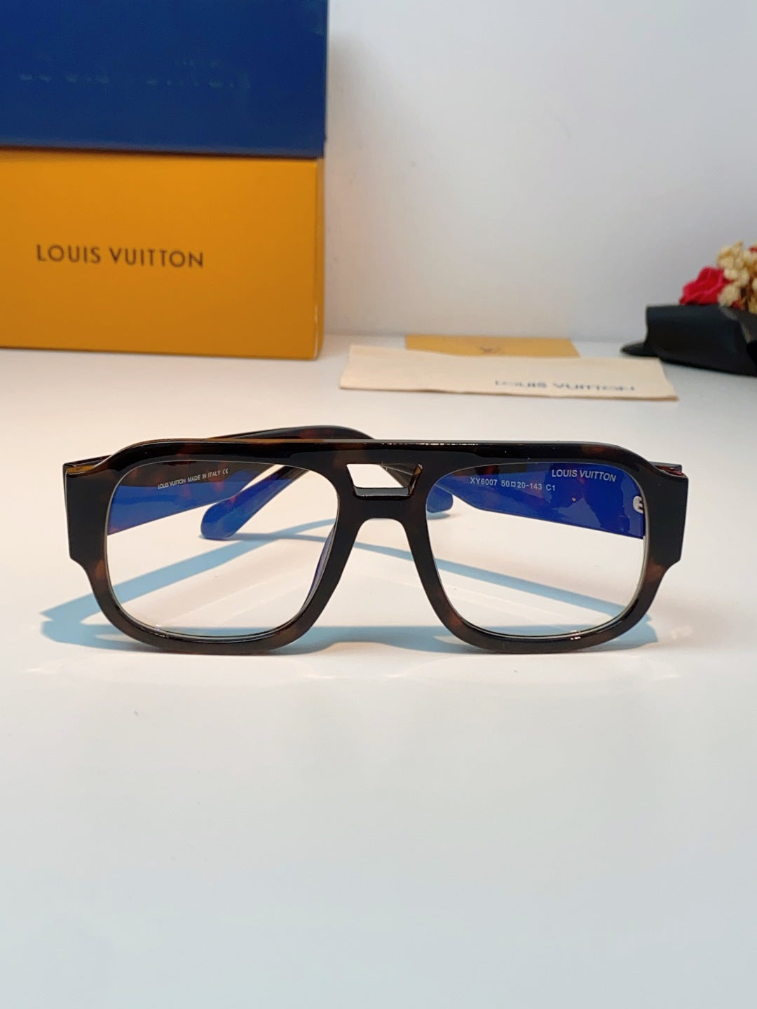 Louis Vuitton Aviator Black Lens Sunglasses for Men & Women - 371377 - detail image 2