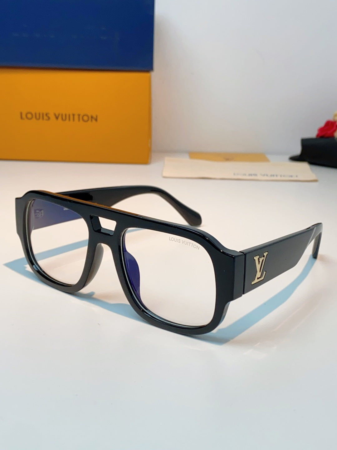 Louis Vuitton Aviator Black Lens Sunglasses for Men & Women - 371378