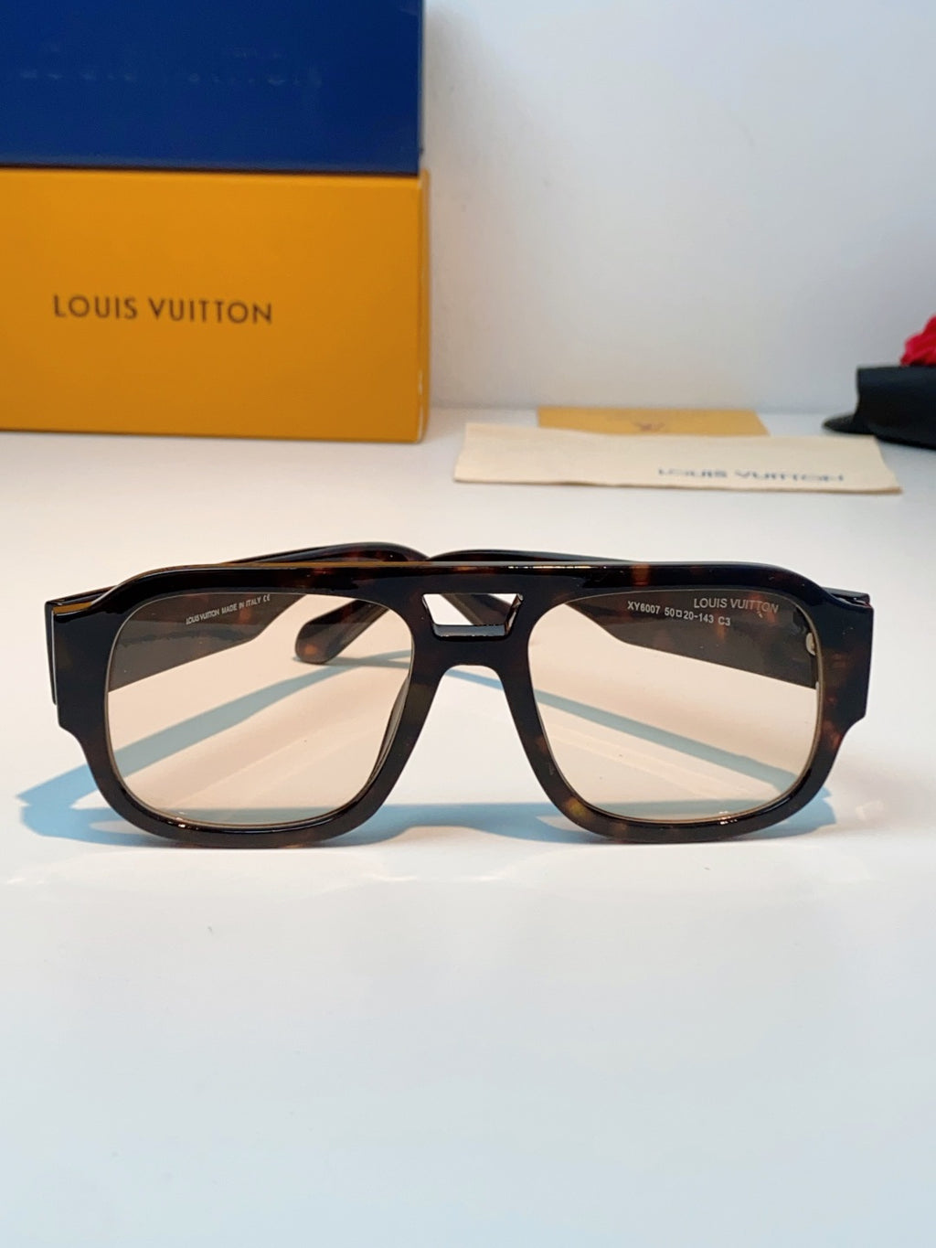 Louis Vuitton Aviator Black Lens Sunglasses for Men & Women - 371379 - detail image 2