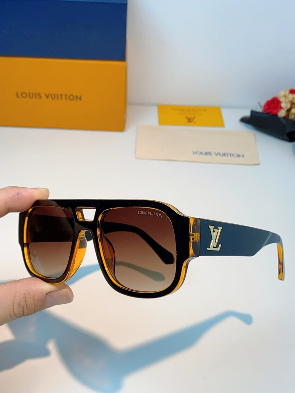 Louis Vuitton Aviator Black Lens Sunglasses for Men & Women - 371380 - detail image 6