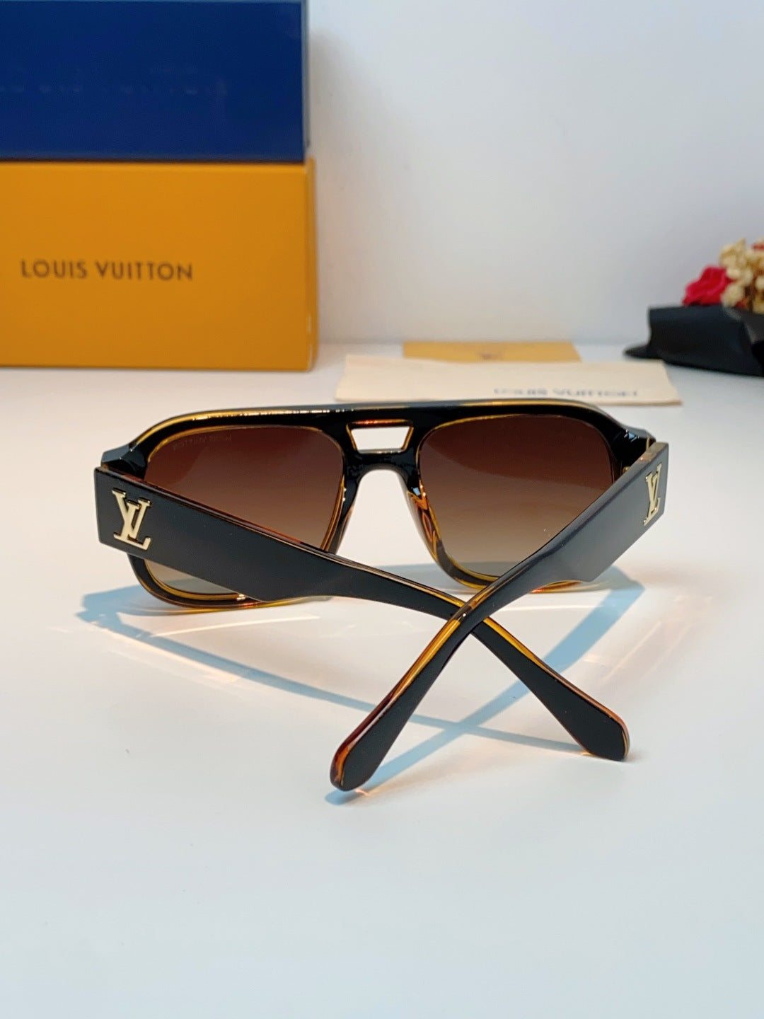 Louis Vuitton Aviator Black Lens Sunglasses for Men & Women - 371380 - detail image 3