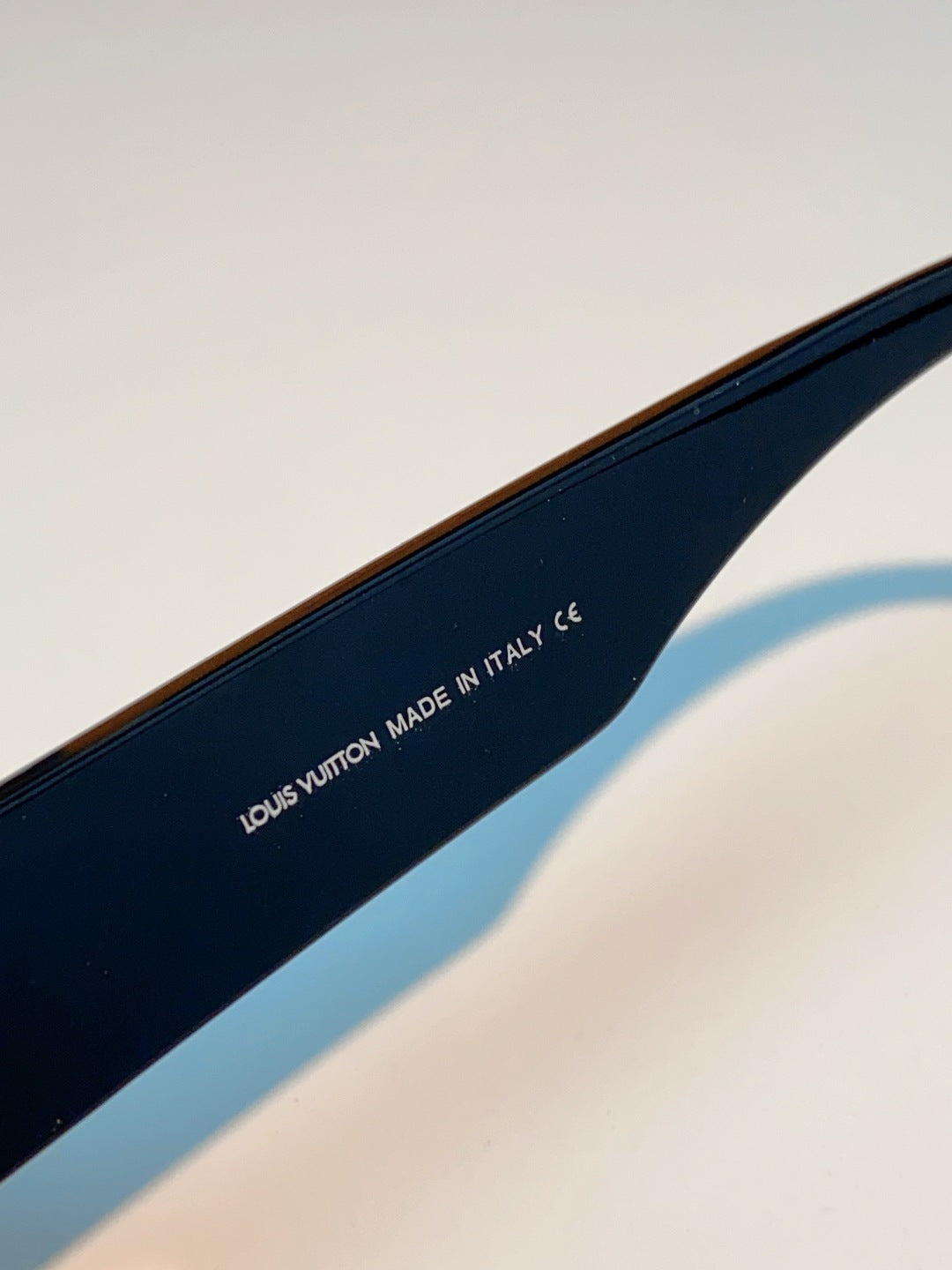 Louis Vuitton Aviator Black Lens Sunglasses for Men & Women - 371381 - detail image 8