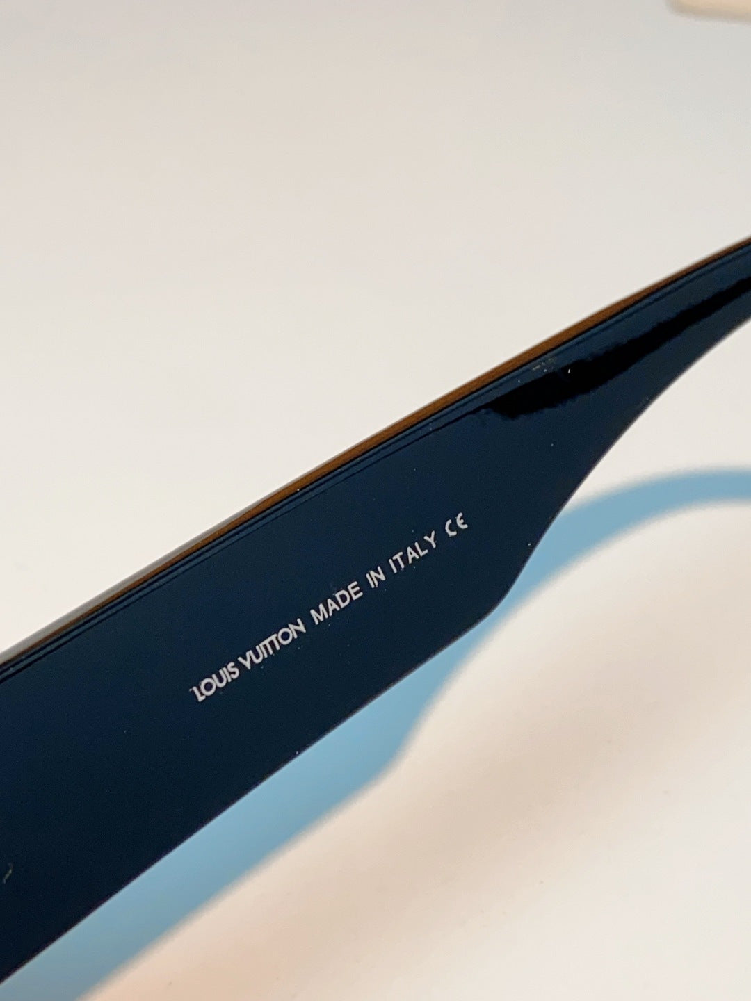 Louis Vuitton Aviator Blue Lens Sunglasses for Men & Women - detail image 8