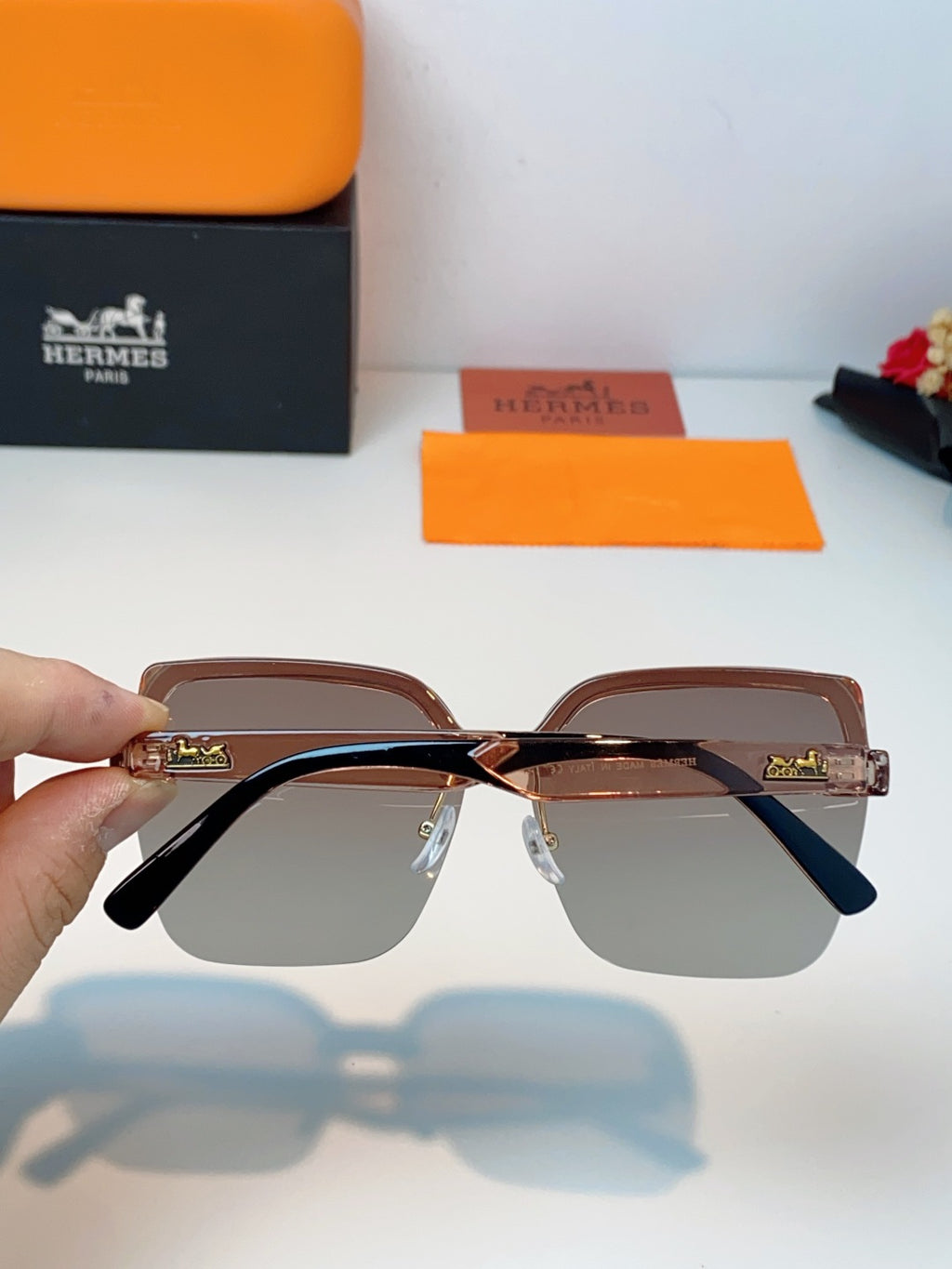 Hermès Lightweight Rimless Red Lens Sunglasses for Men & Women - 416520 - detail image 5