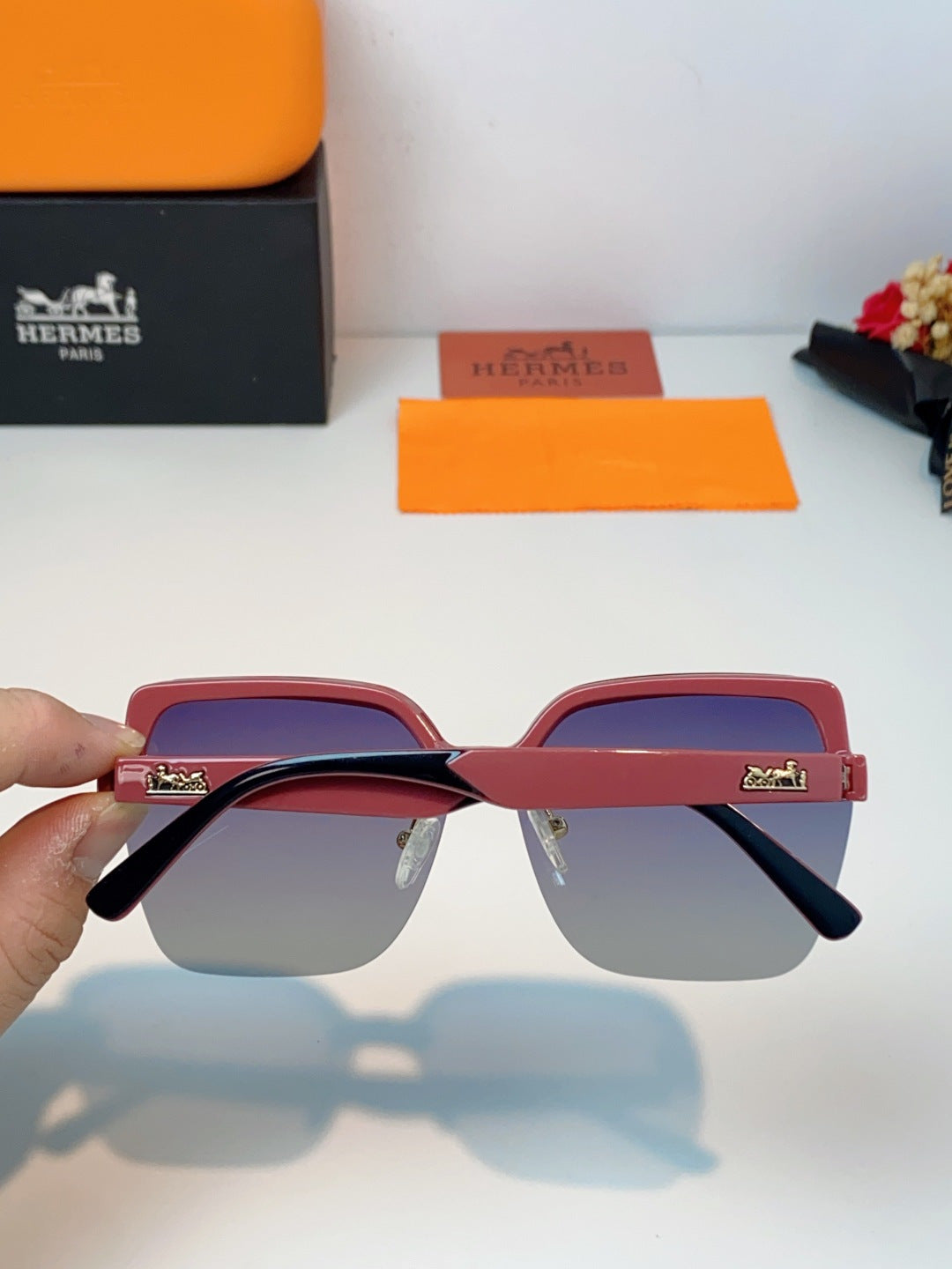 Hermès Lightweight Rimless Red Lens Sunglasses for Men & Women - detail image 5