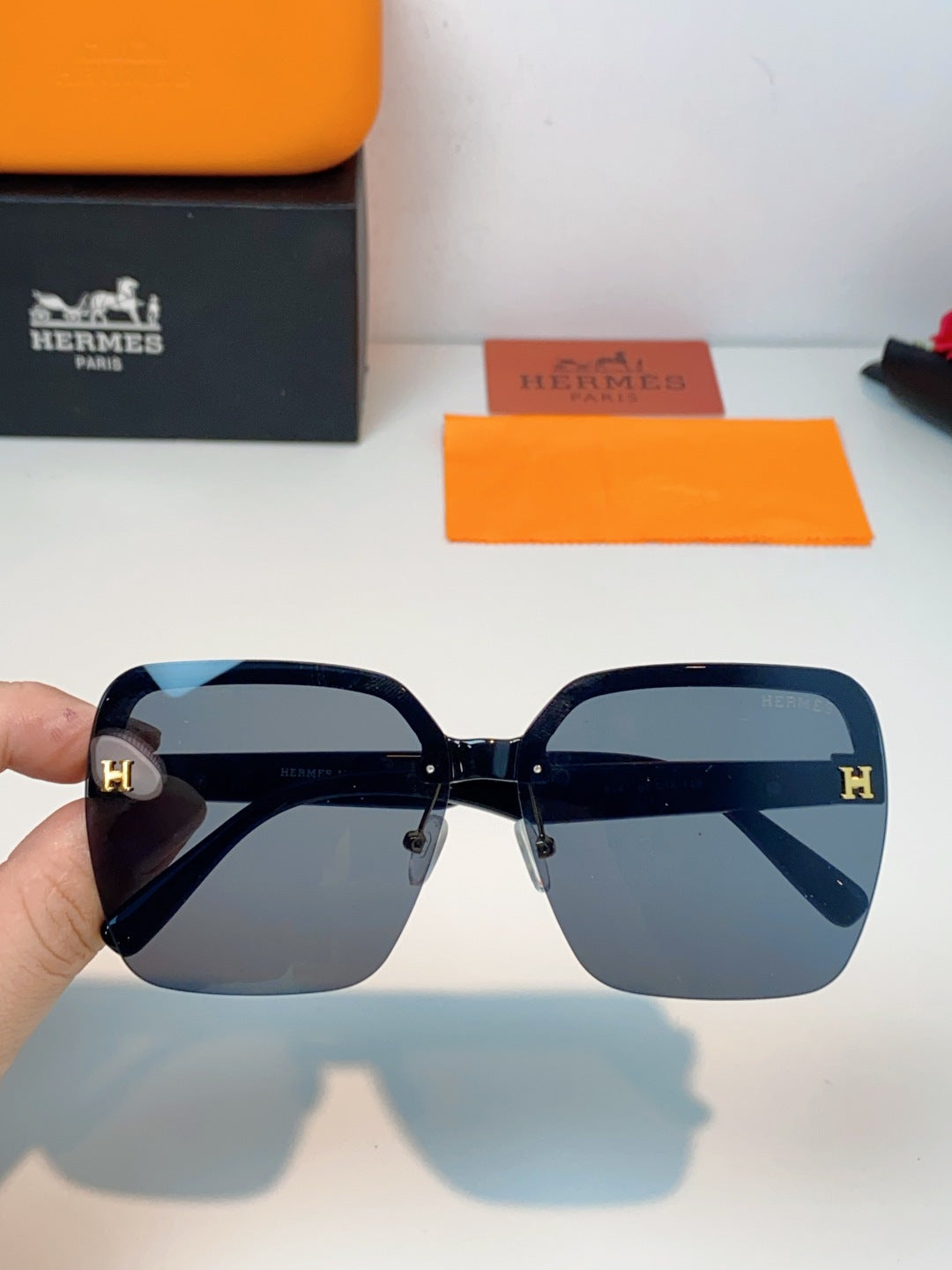 Hermès Lightweight Rimless Gray Lens Sunglasses for Men & Women - detail image 4