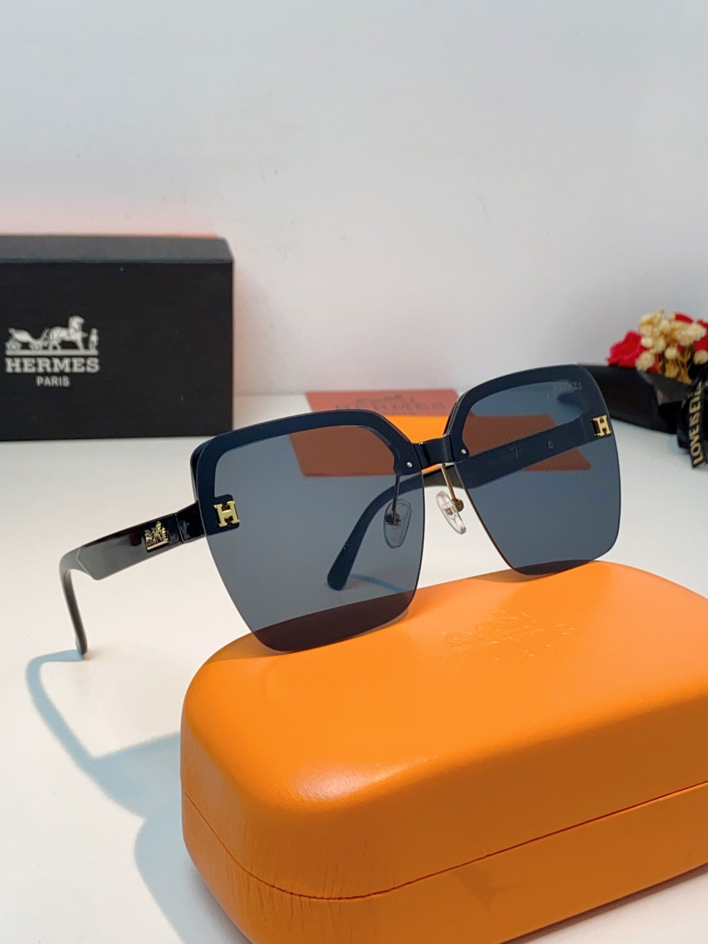 Hermès Lightweight Rimless Gray Lens Sunglasses for Men & Women - detail image 10