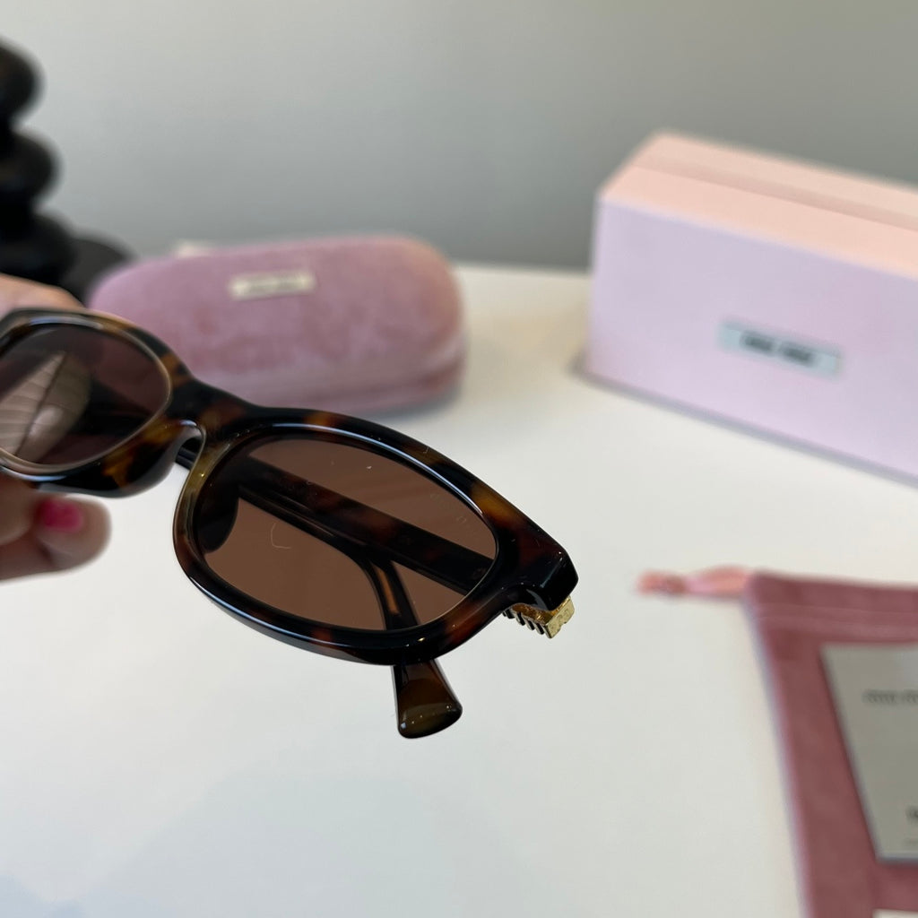 Miu Miu Cat-Eye Brown Lens Sunglasses for Men & Women - 382940 - detail image 5