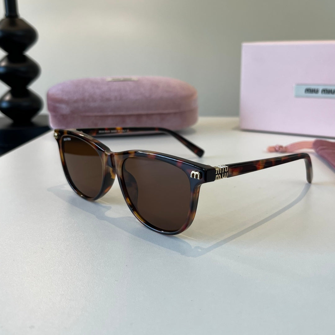 Miu Miu Fashion Black Lens Sunglasses for Men & Women - 382943 - detail image 3