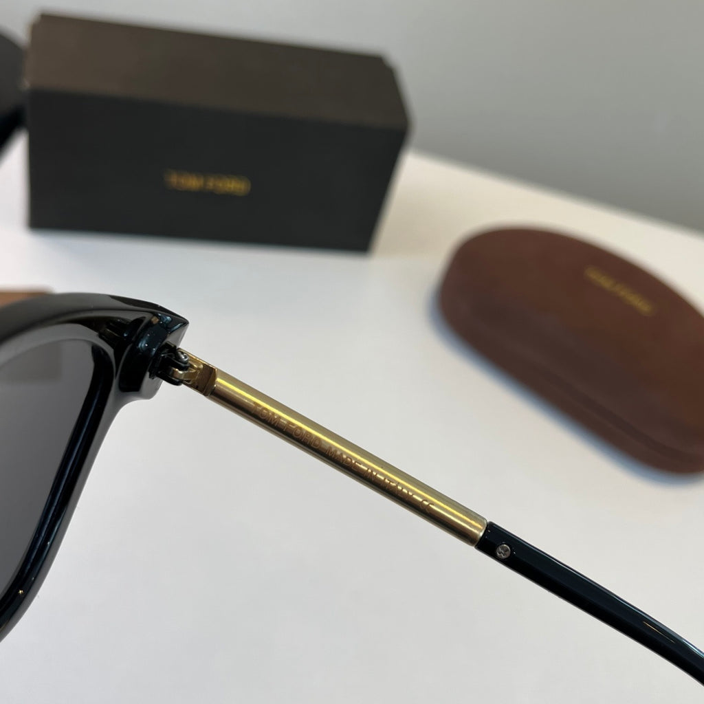 Tom Ford Fashion Black Lens Sunglasses for Men & Women - 487916 - detail image 8