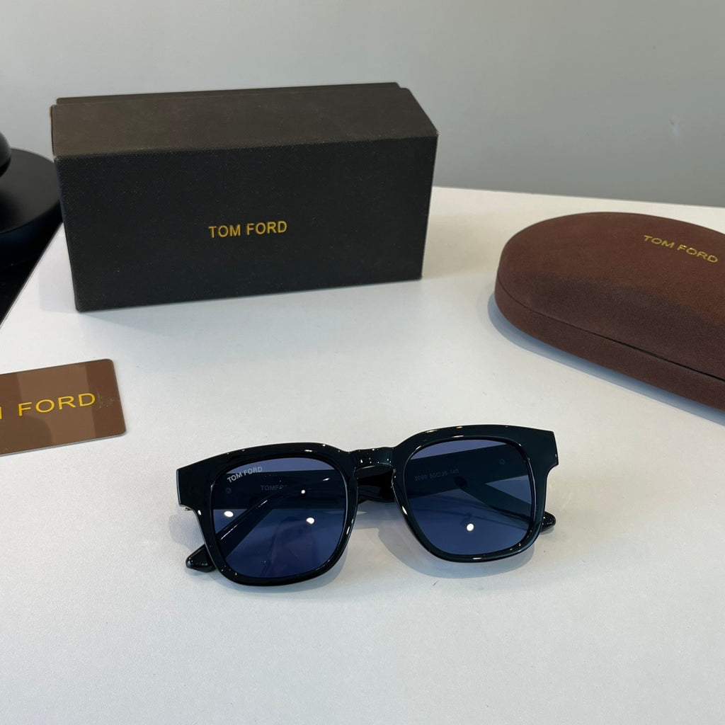 Tom Ford Fashion Blue Lens Sunglasses for Men & Women - 487917 - detail image 4