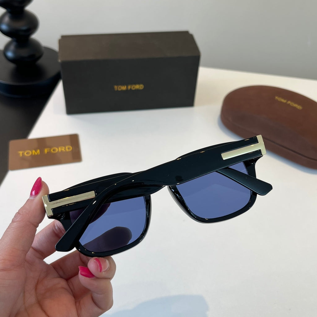 Tom Ford Fashion Blue Lens Sunglasses for Men & Women - 487917 - detail image 7