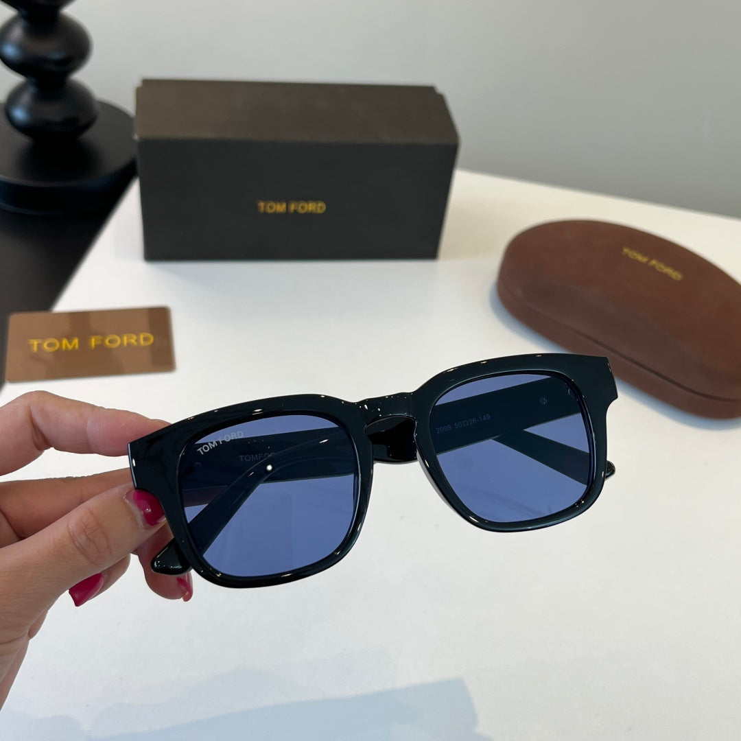 Tom Ford Fashion Blue Lens Sunglasses for Men & Women - 487917 - detail image 5