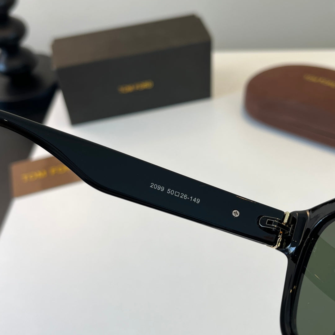 Tom Ford Fashion Black Lens Sunglasses for Men & Women - 487919 - detail image 9