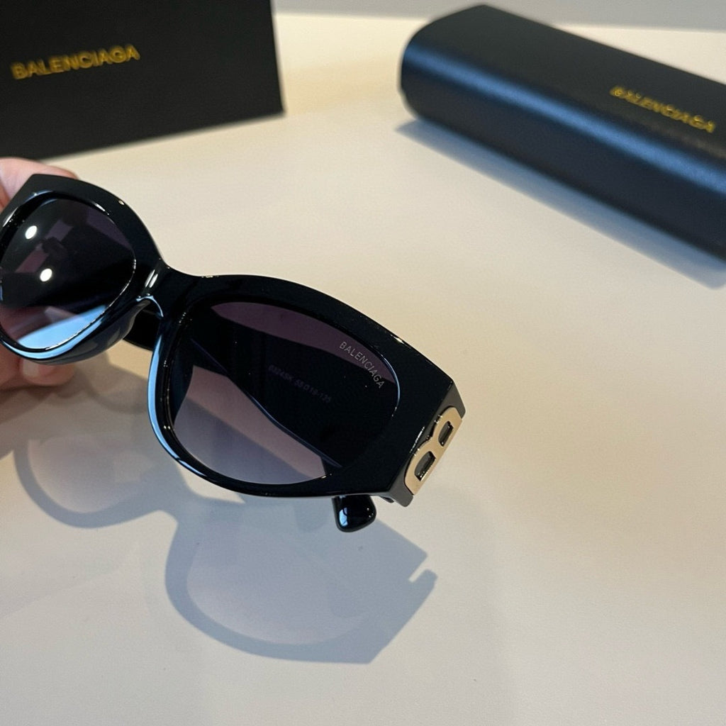Balenciaga Rectangular Black Lens Sunglasses for Men & Women - 416143 - detail image 9