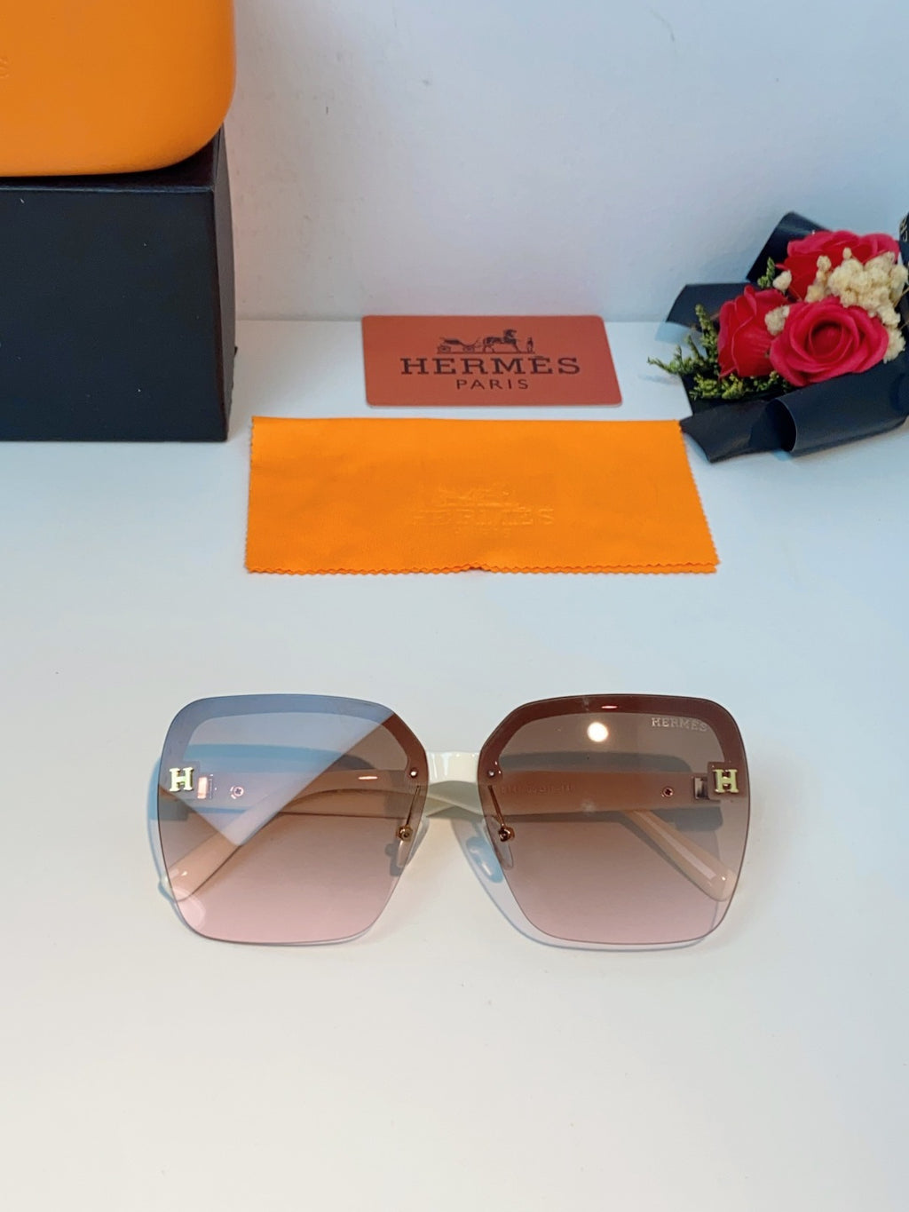 Hermès Lightweight Rimless Brown Lens Sunglasses for Men & Women - detail image 9