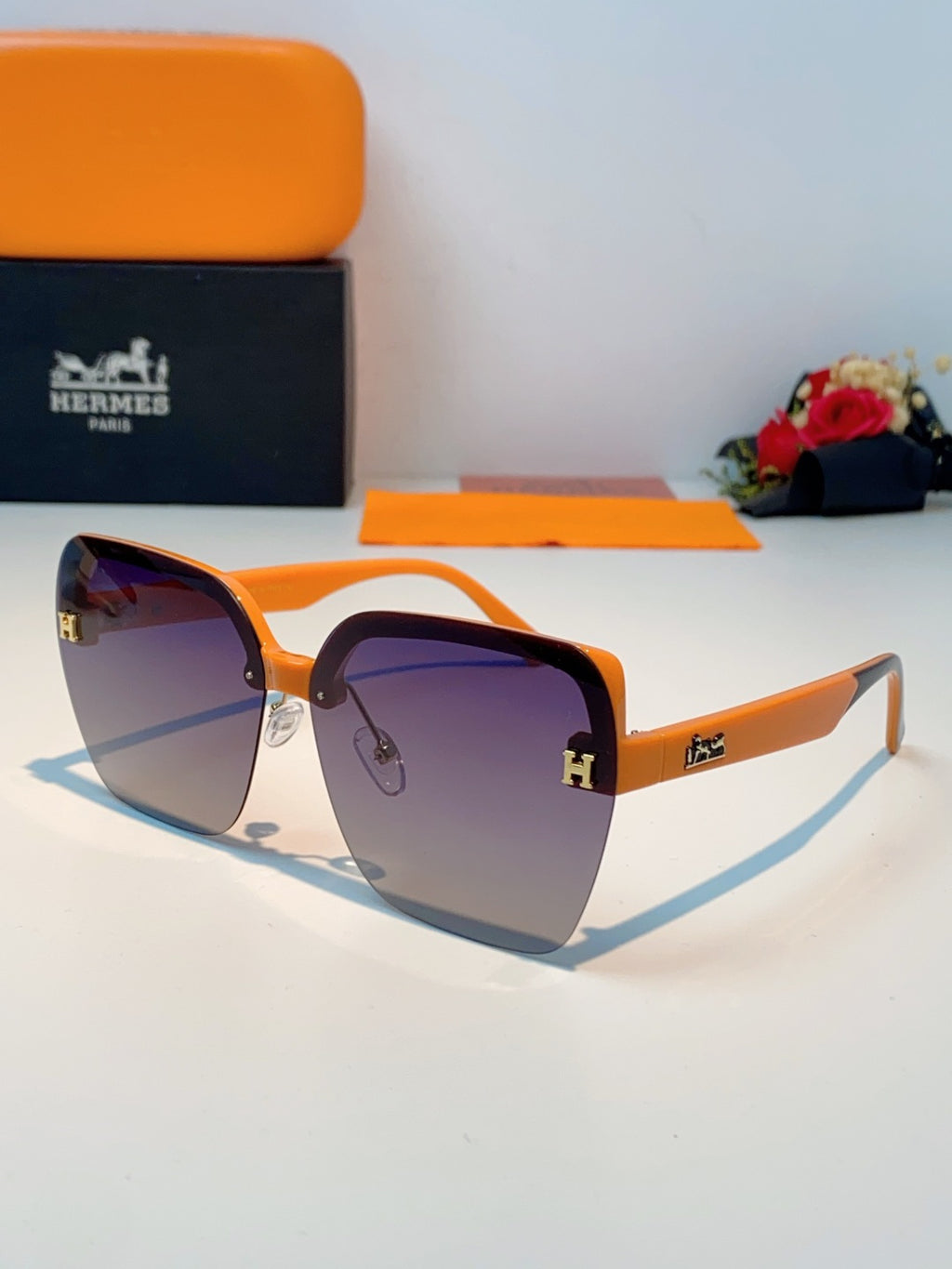 Hermès Lightweight Rimless Brown Lens Sunglasses for Men & Women - 416523