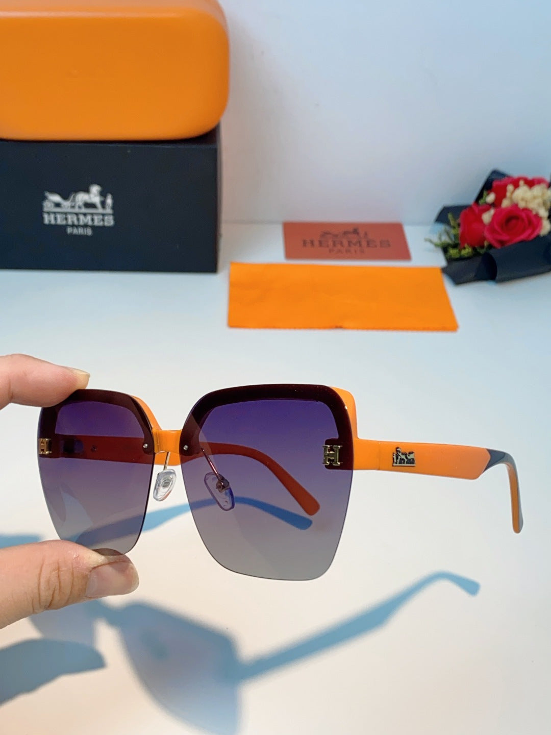 Hermès Lightweight Rimless Brown Lens Sunglasses for Men & Women - 416523 - detail image 6