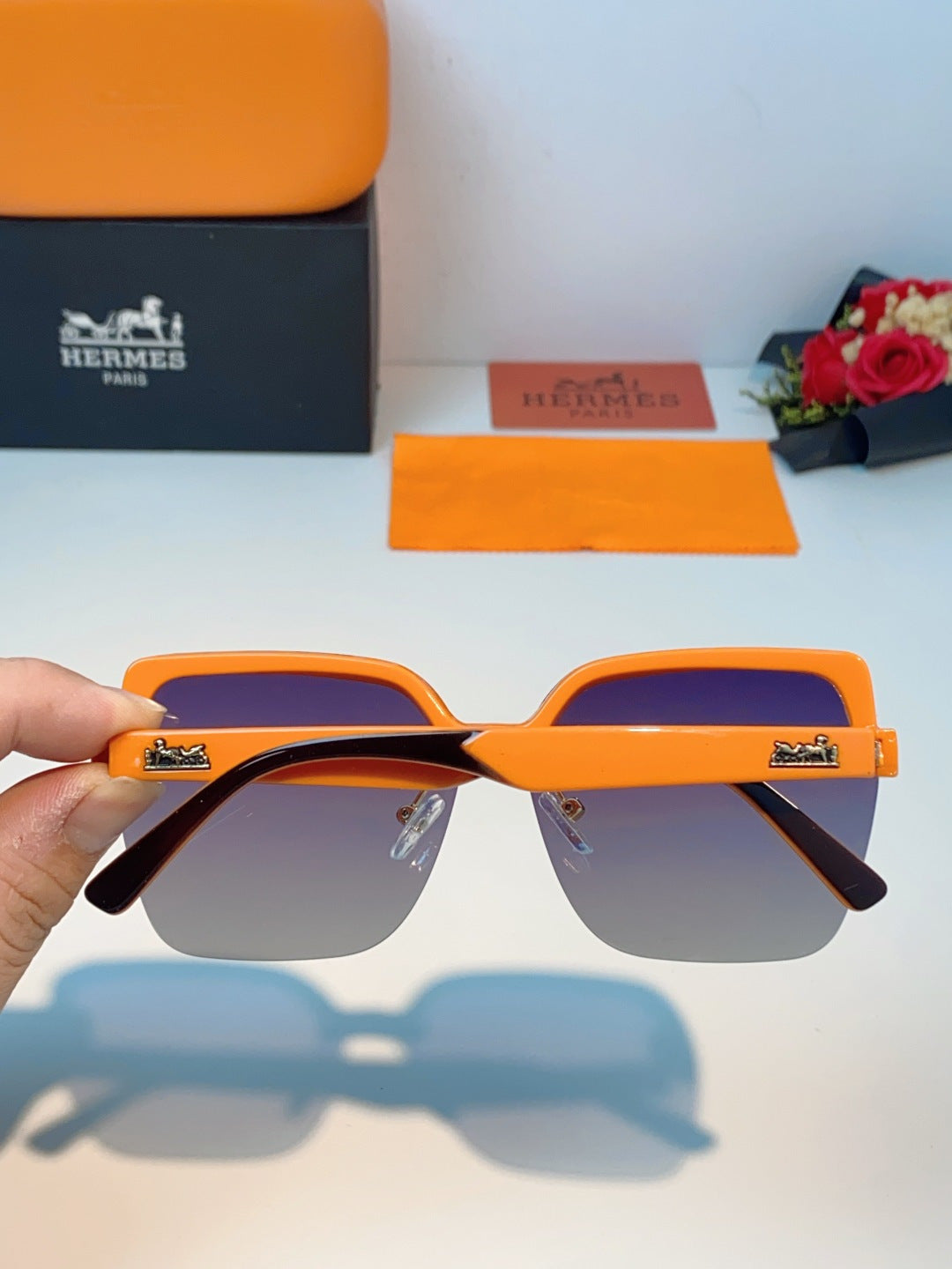Hermès Lightweight Rimless Brown Lens Sunglasses for Men & Women - 416523 - detail image 5
