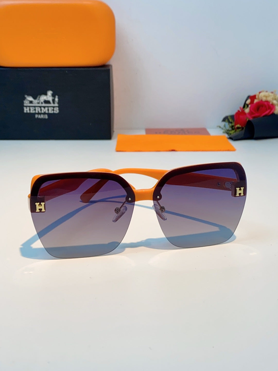 Hermès Lightweight Rimless Brown Lens Sunglasses for Men & Women - 416523 - detail image 2