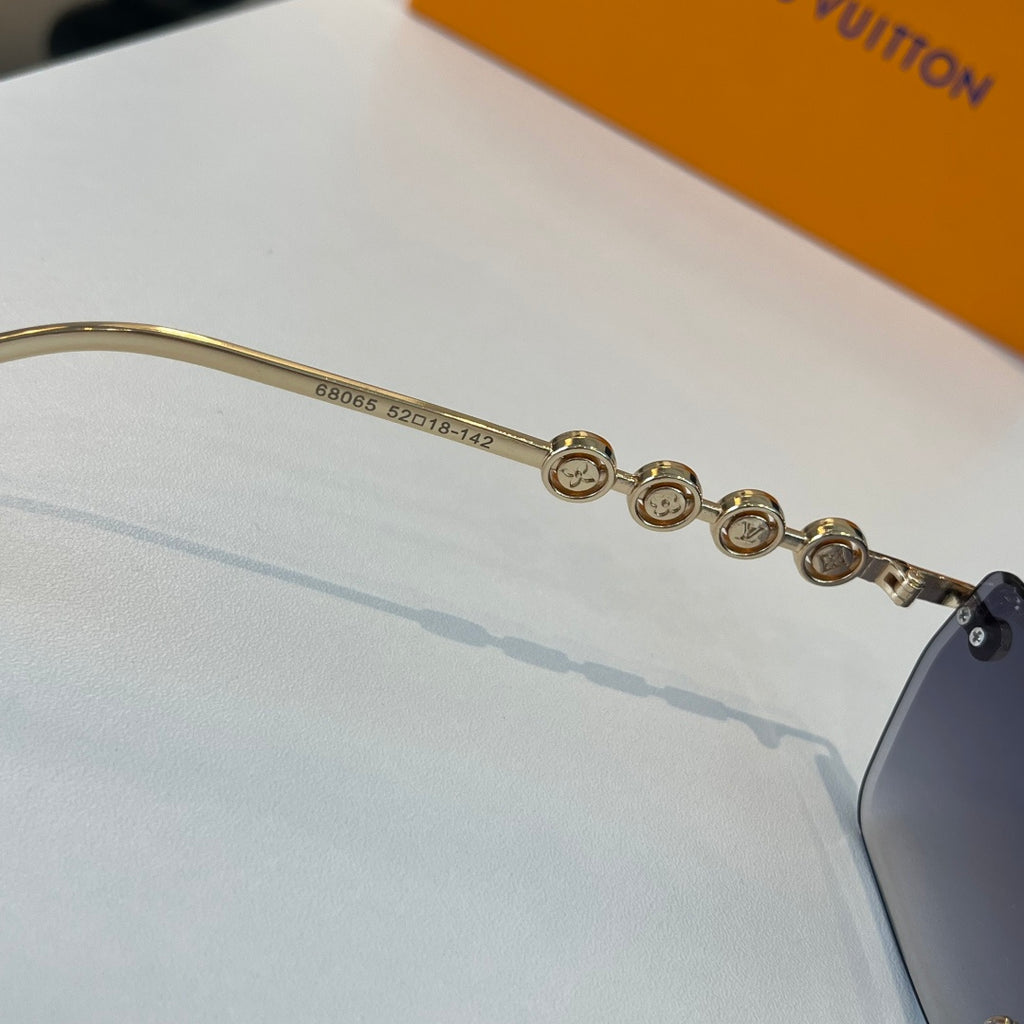 Louis Vuitton Fashion Silver Lens Sunglasses for Women - 371410 - detail image 8