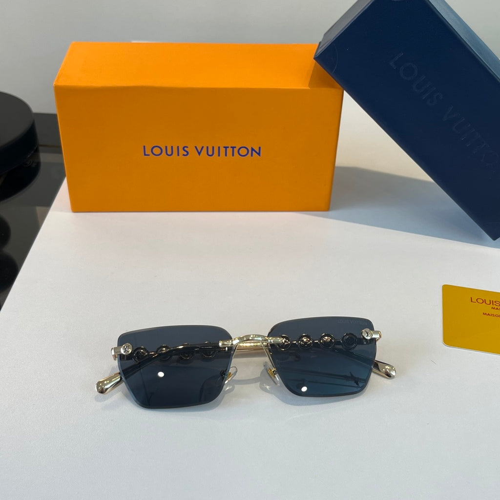 Louis Vuitton Fashion Silver Lens Sunglasses for Women - 371411 - detail image 5